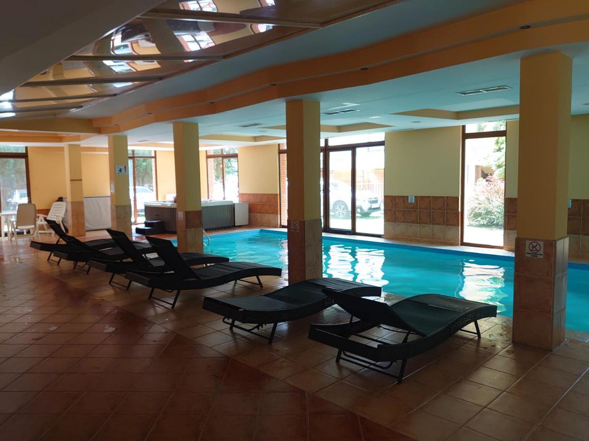 Coke Wellness Apartman Siófok Extérieur photo